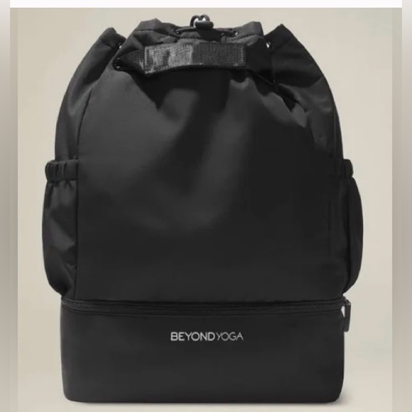 BEYOND YOGA ELEGANT BLACK TOTE - Picture 8 of 8